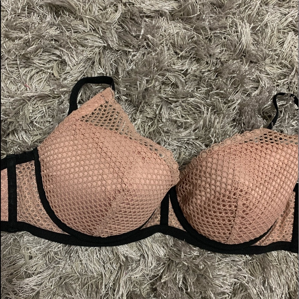 Victoria’s Secret Fishnet Lace push-up Bra